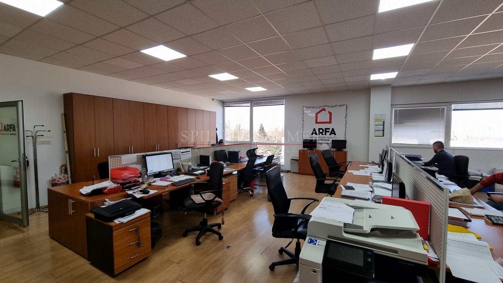 A descriptive alt text