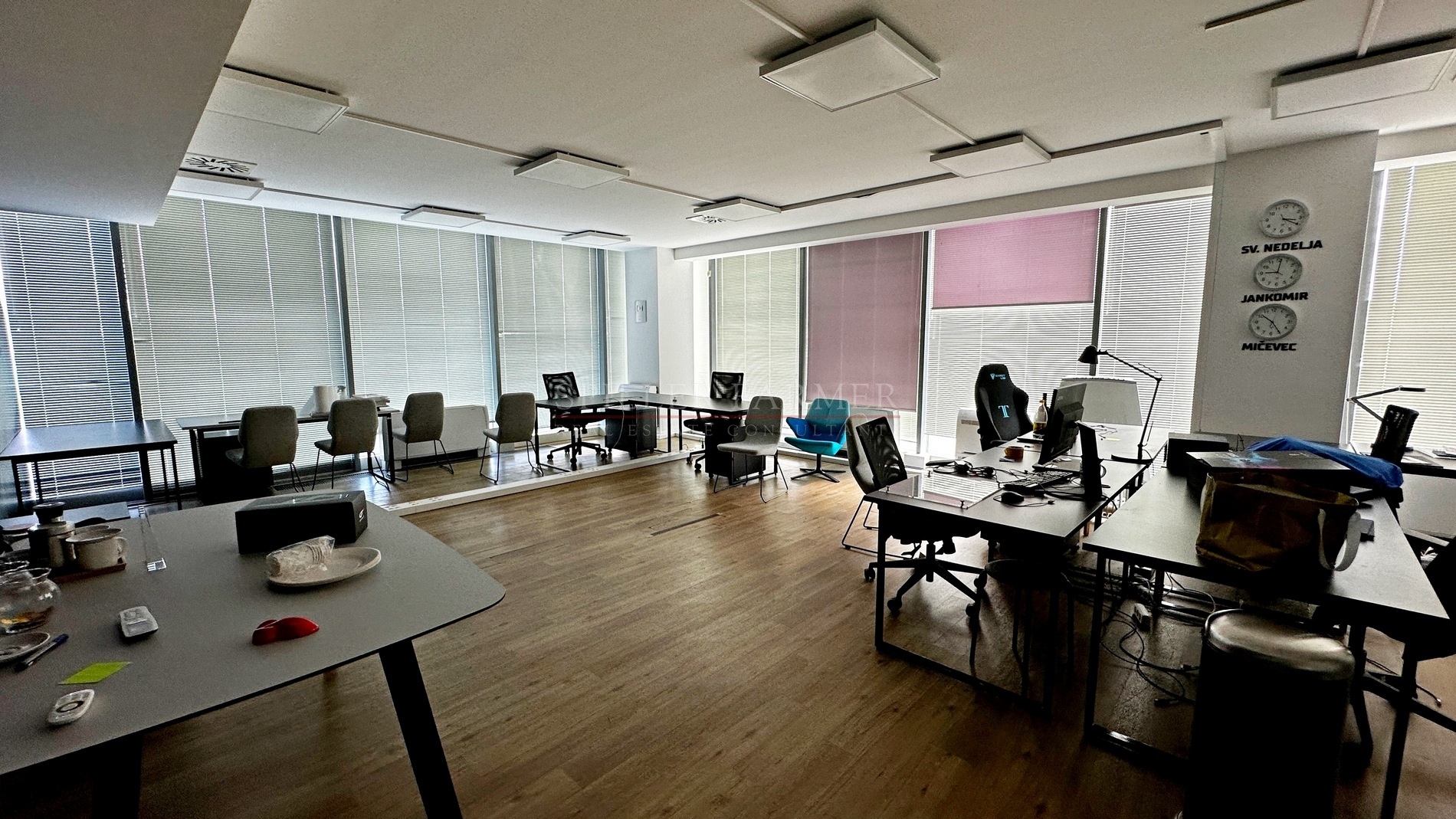 A descriptive alt text