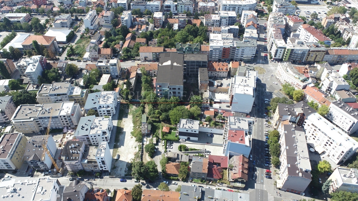 A descriptive alt text