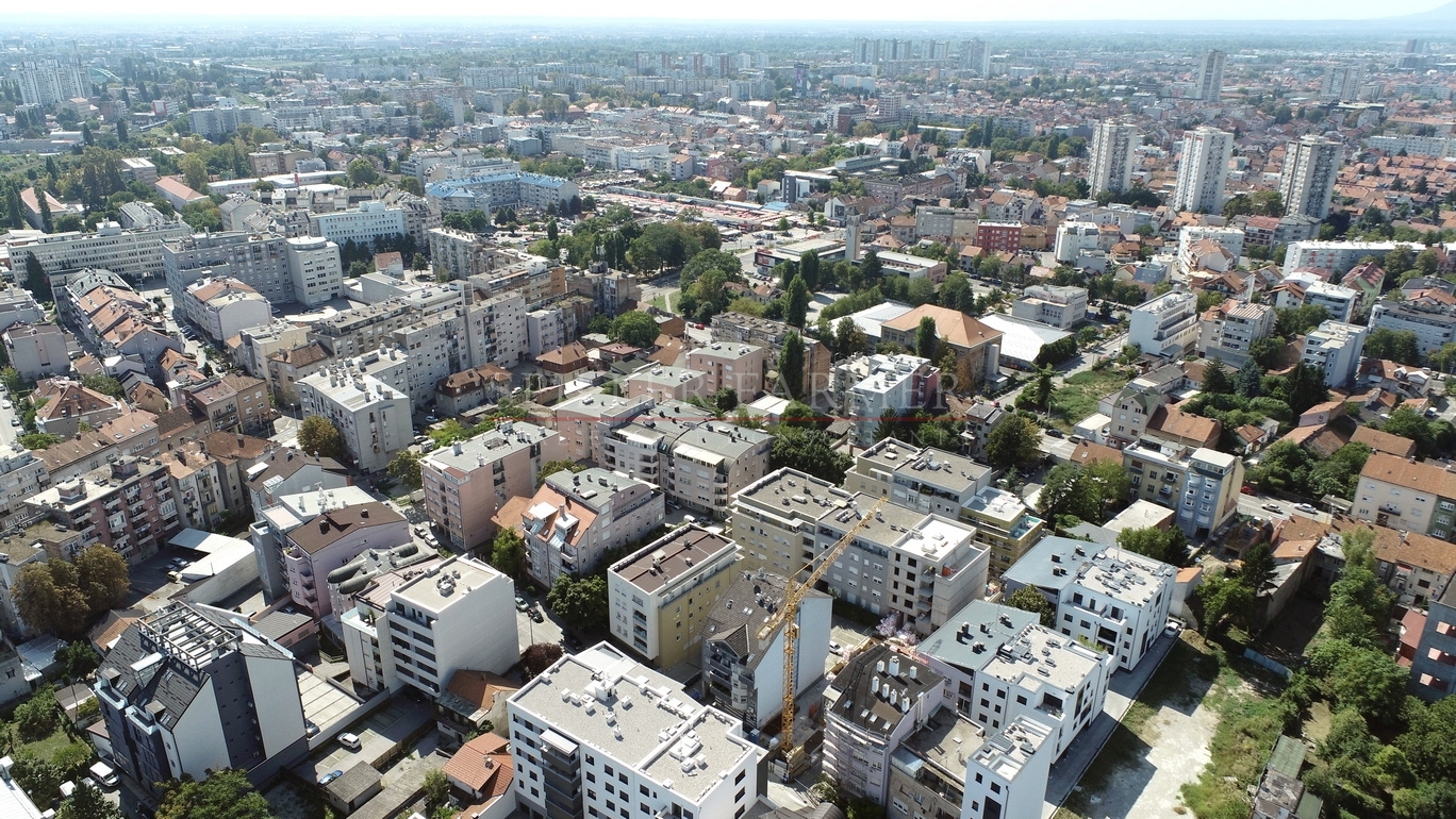 A descriptive alt text