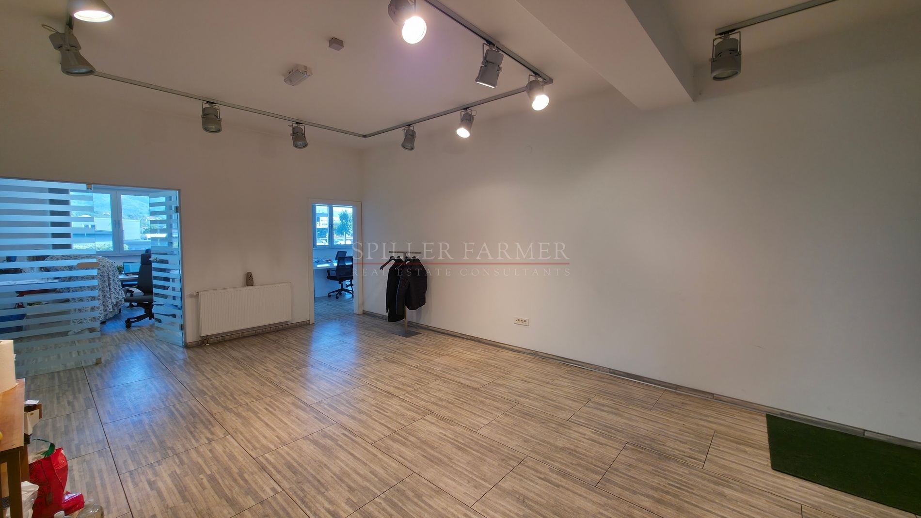 A descriptive alt text