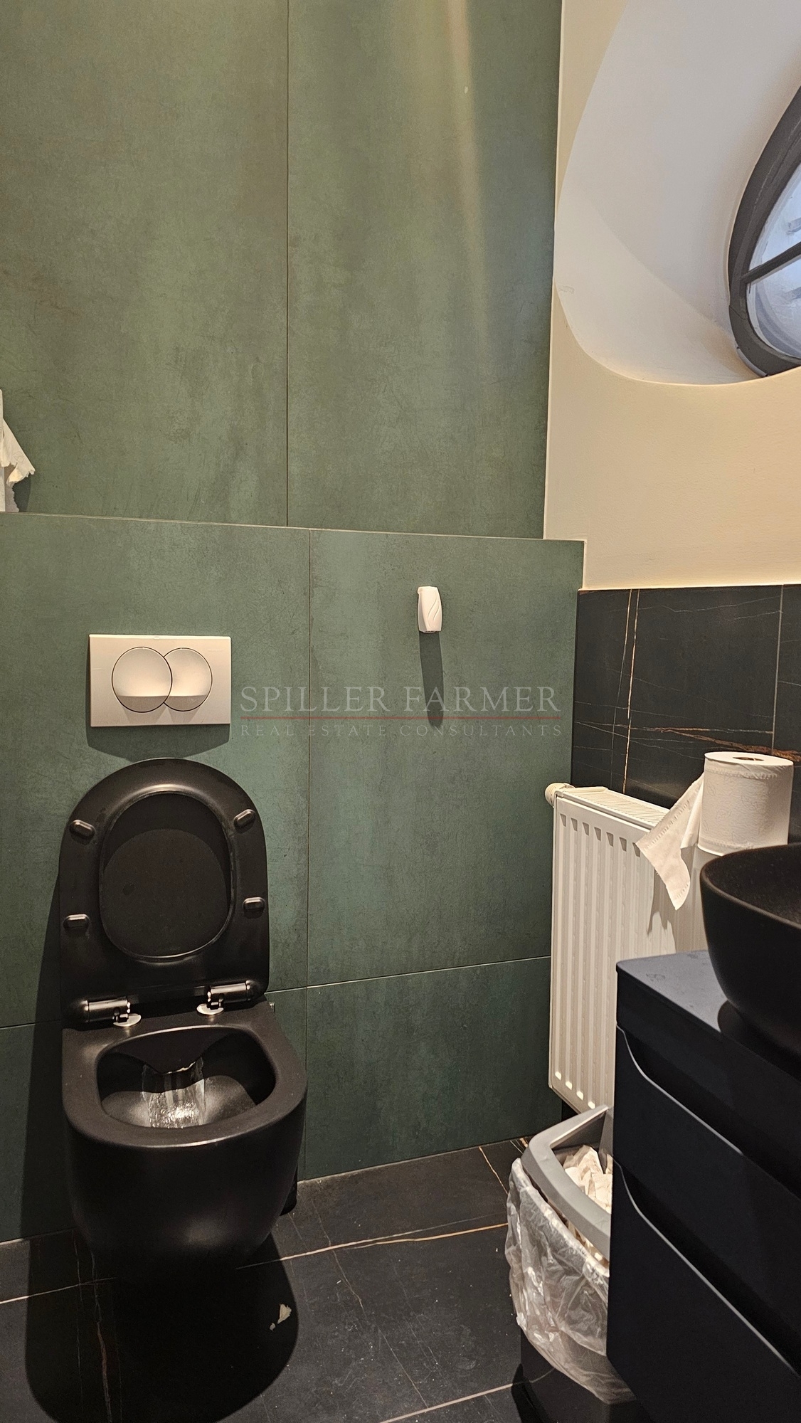 A descriptive alt text