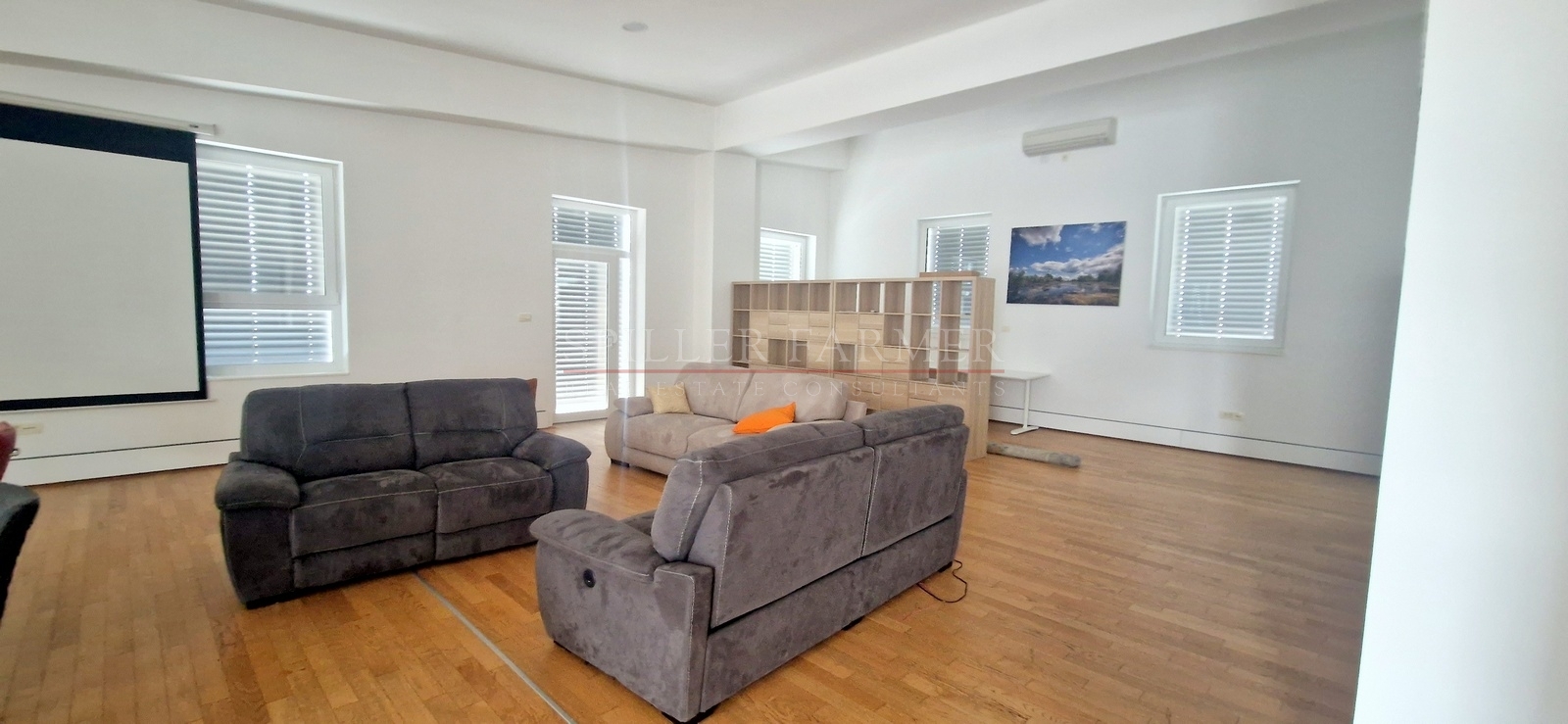 A descriptive alt text