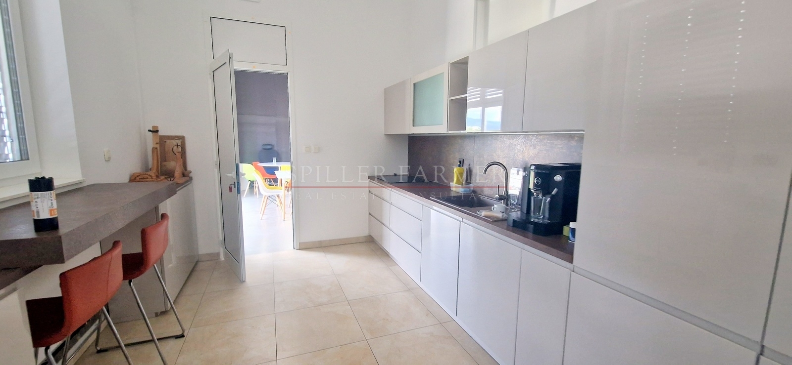 A descriptive alt text