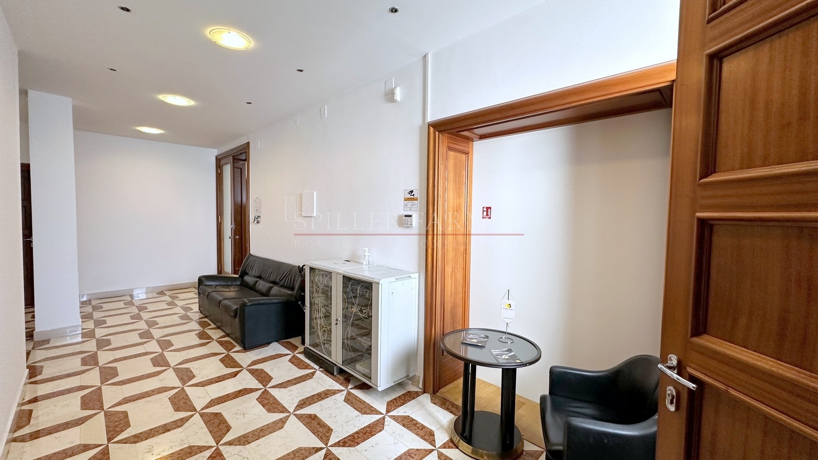 A descriptive alt text