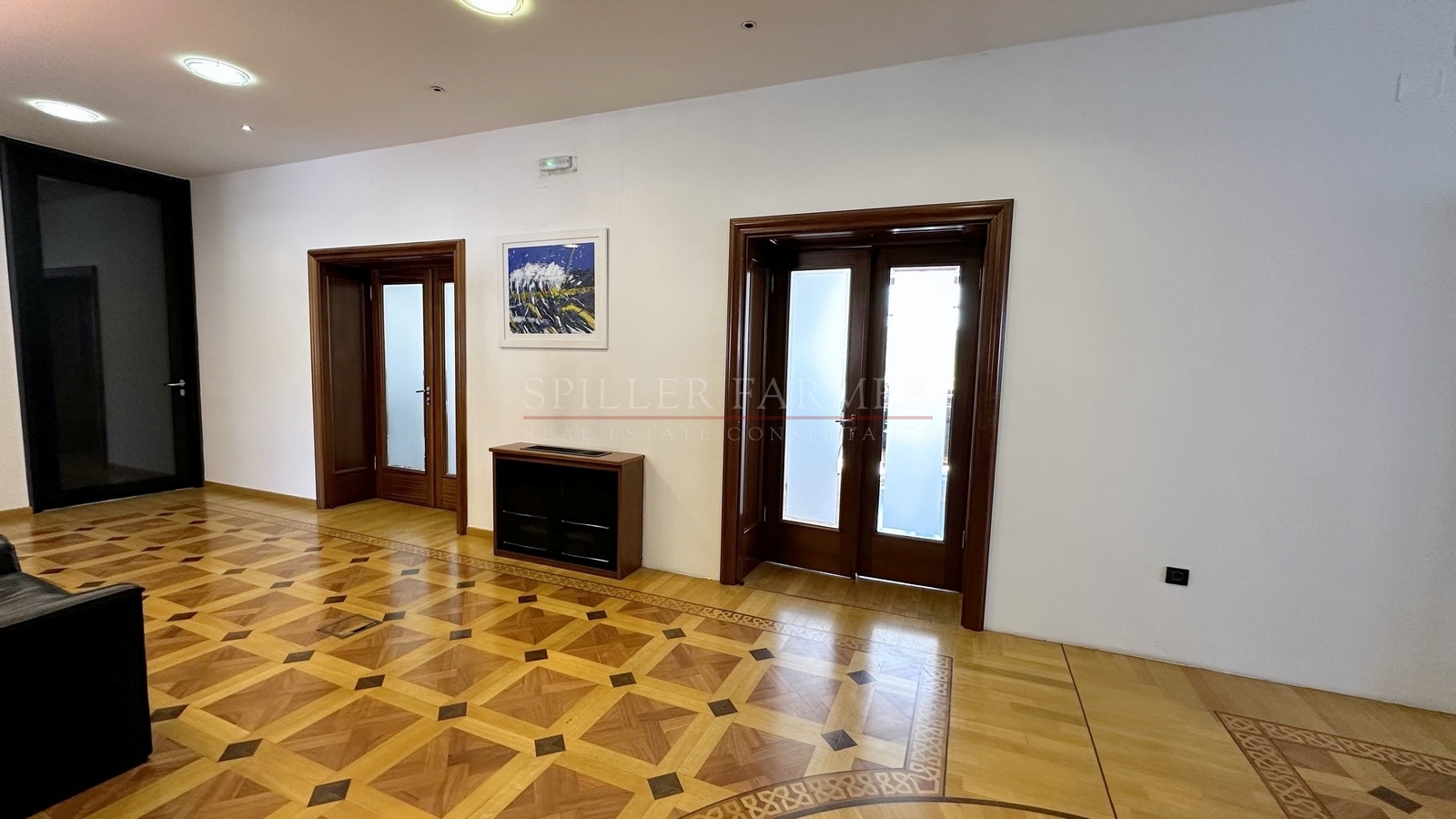 A descriptive alt text