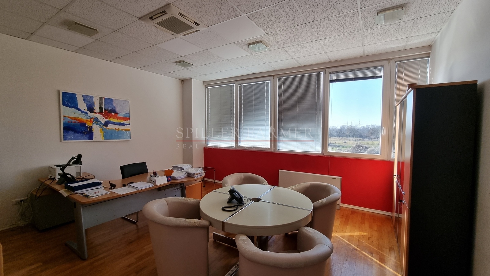 A descriptive alt text