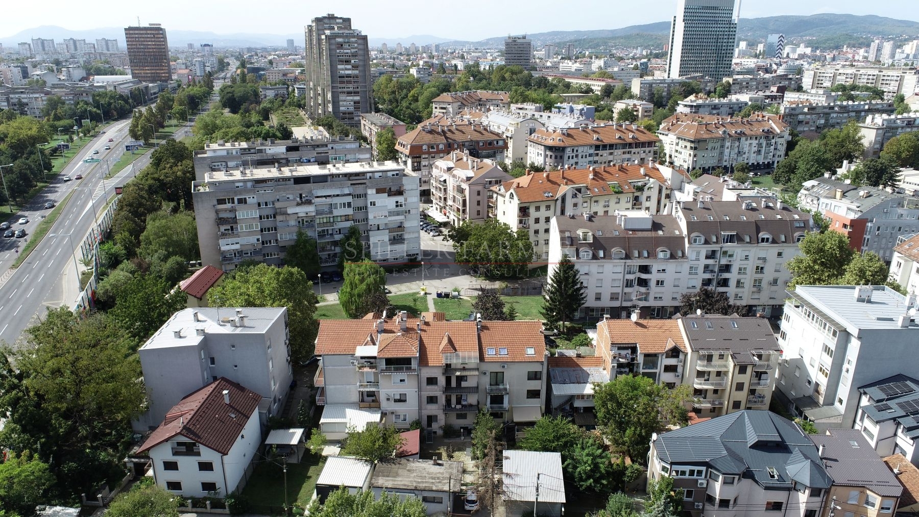 A descriptive alt text