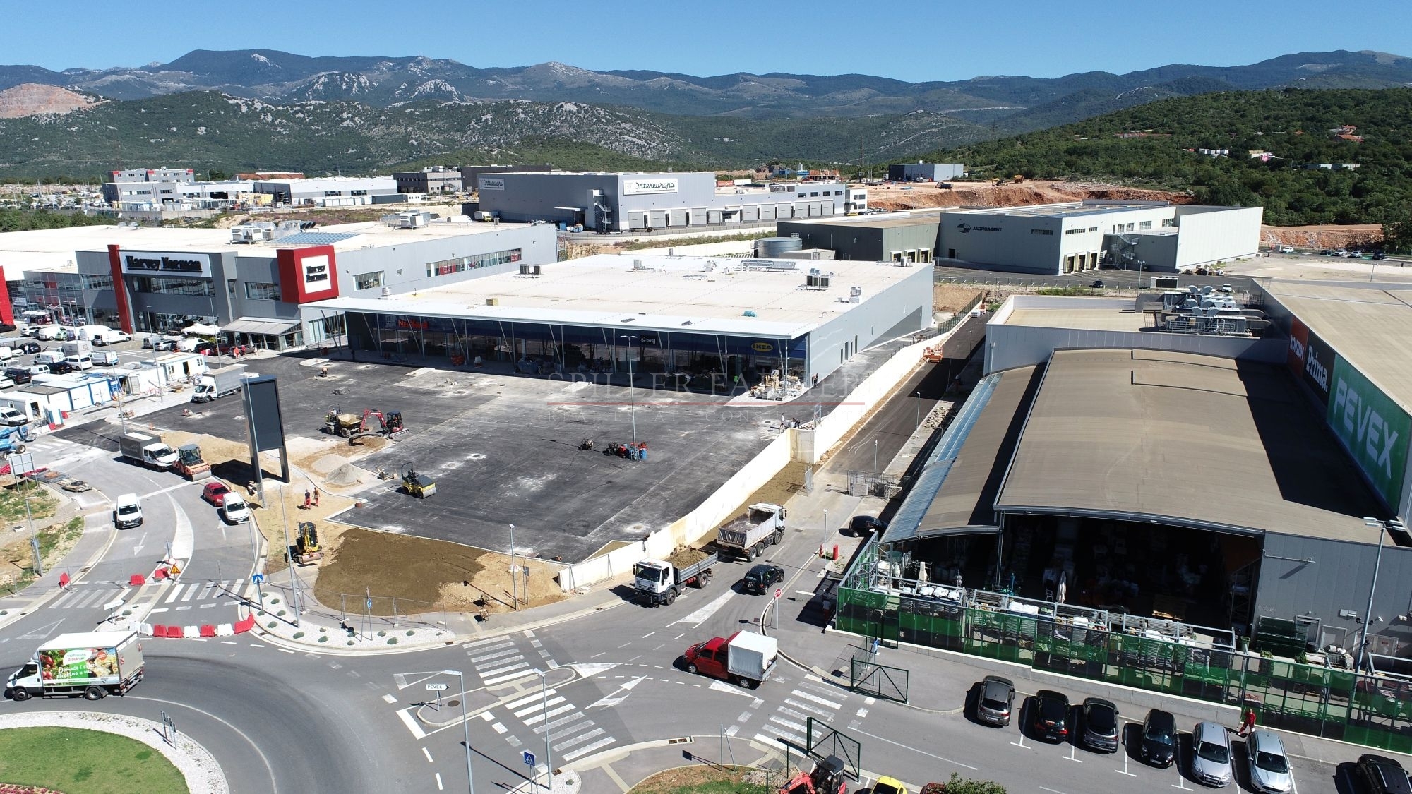 A descriptive alt text