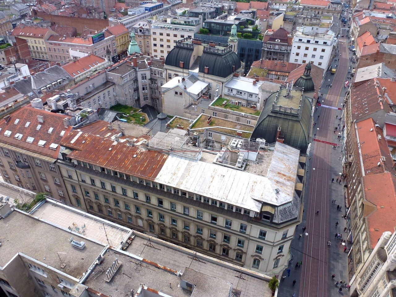 A descriptive alt text