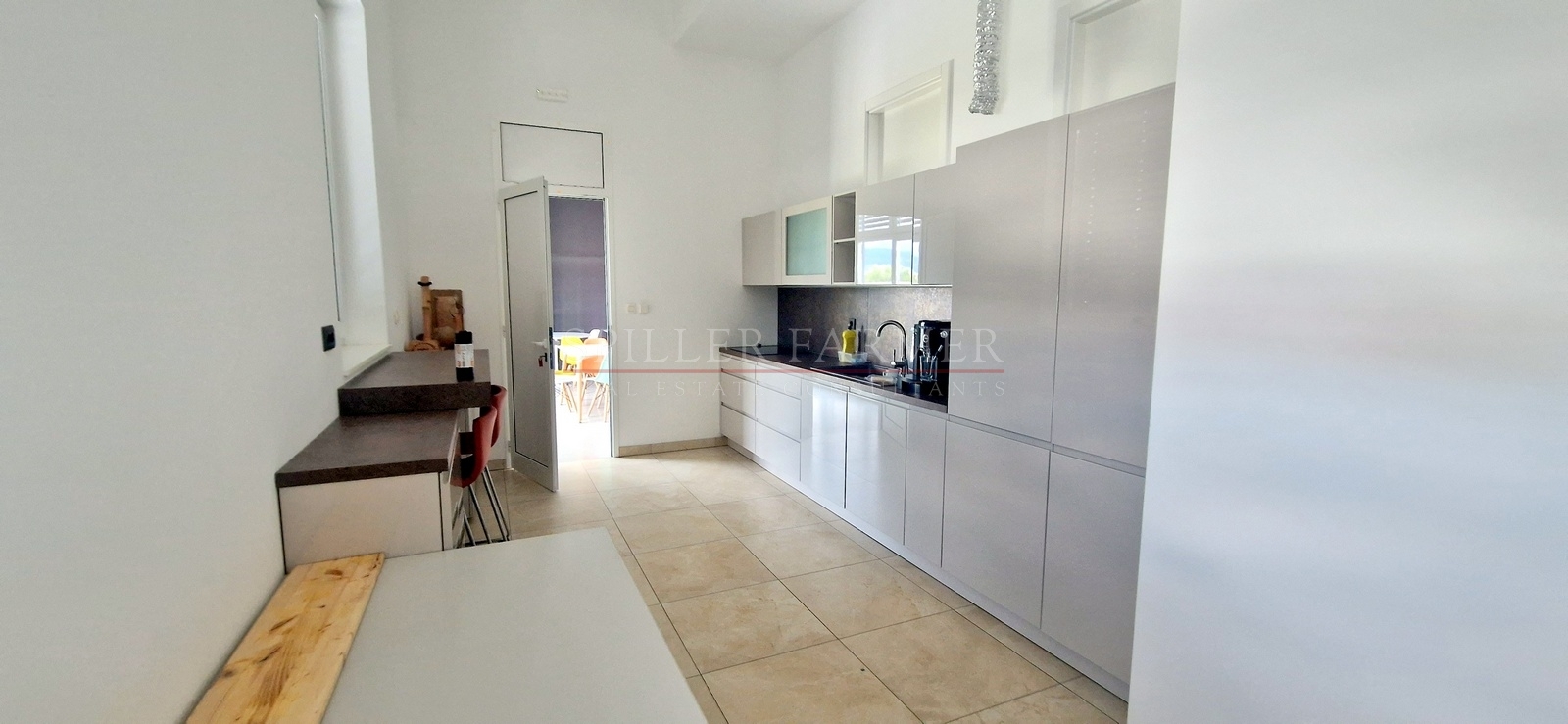 A descriptive alt text