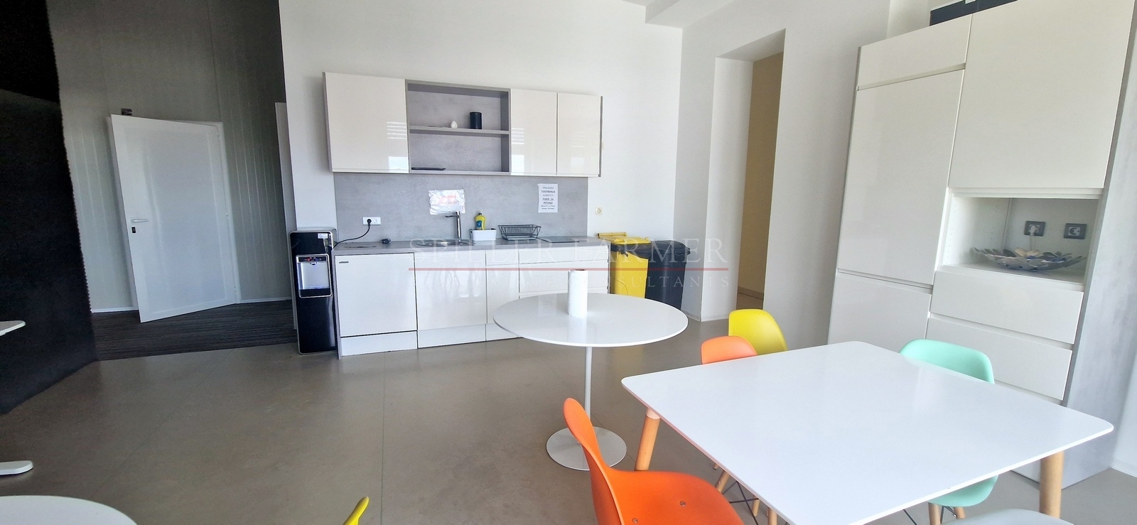 A descriptive alt text